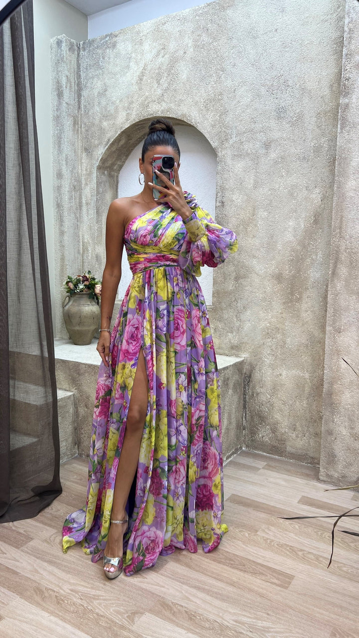 Whitney - Elegantti ja Virtaava Mekko